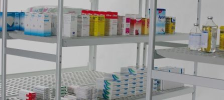 Aluminium stellingkast haccp geschikt voor horecakeukens, laboratoria, koelcellen en medische ruimtes.